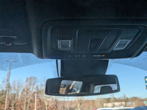 Certified 2022 Chevrolet Silverado 1500 LTZ image 32