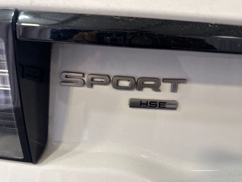 Used 2018 Land Rover Discovery Sport HSE AWD/4WD image 11