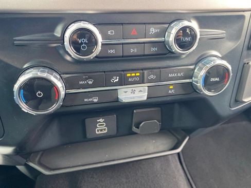 Used 2025 Ford F150 XLT w/ Equipment Group 301A Standard AWD/4WD image 43