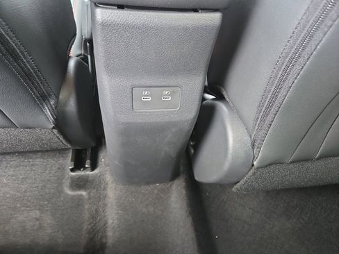 New 2026 Nissan Kicks SR image 18