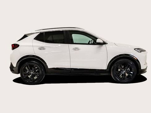 Used 2024 Buick Encore GX Sport Touring w/ Comfort Package image 4