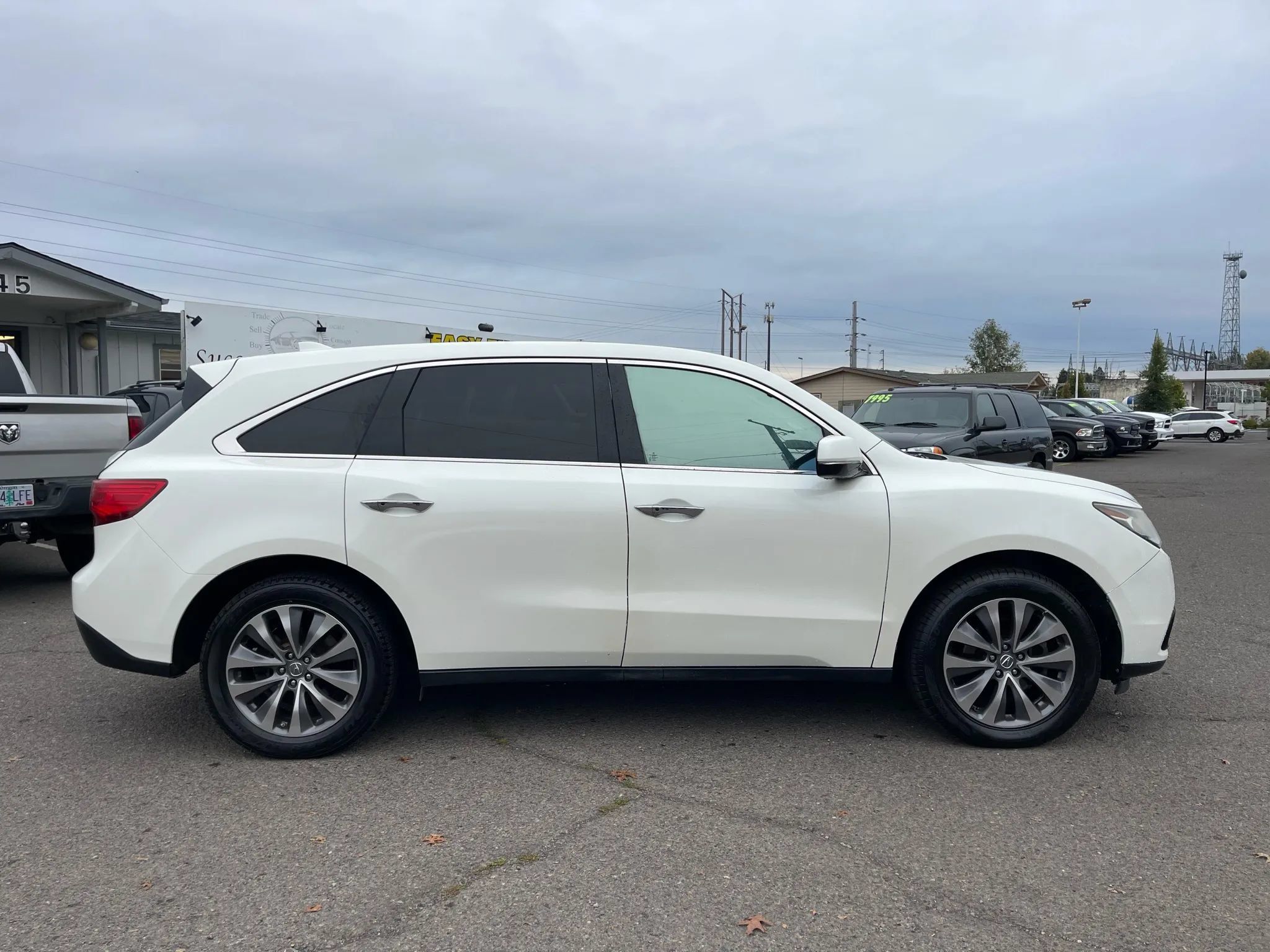 Used 2014 Acura MDX w/ Technology Package AWD/4WD image 2
