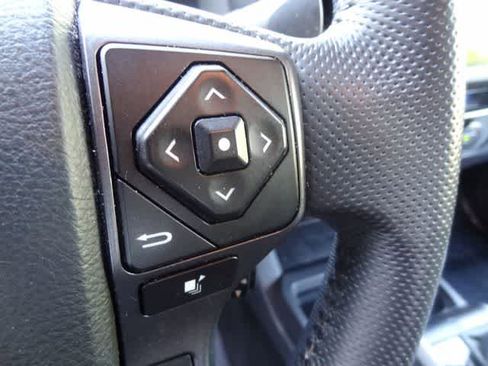 Used 2023 Toyota Tacoma TRD Off-Road AWD/4WD image 19