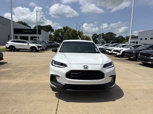 Used 2023 Honda HR-V Sport image 7