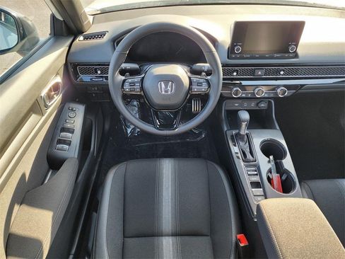 Used 2025 Honda Civic Sport image 22