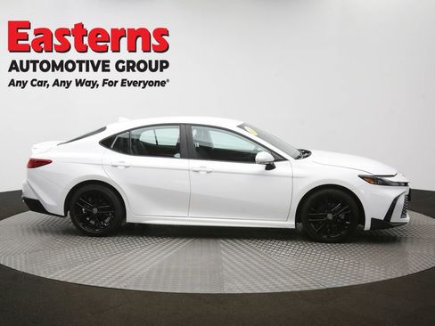 Used 2025 Toyota Camry SE FWD image 46