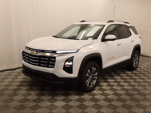 Used 2025 Chevrolet Equinox LT w/ Convenience Package II FWD image 14