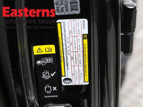 Used 2023 Jeep Wrangler Unlimited w/ Dual Top Group image 38