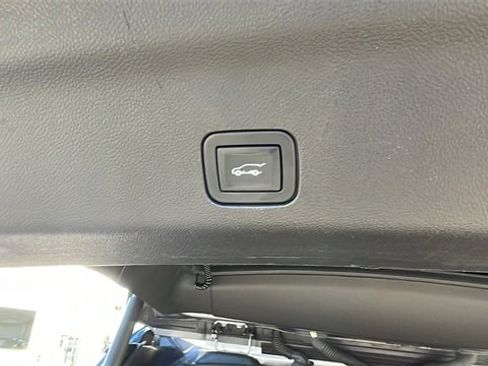 Used 2021 Cadillac Escalade Sport w/ Driver Assist Tech Package image 35