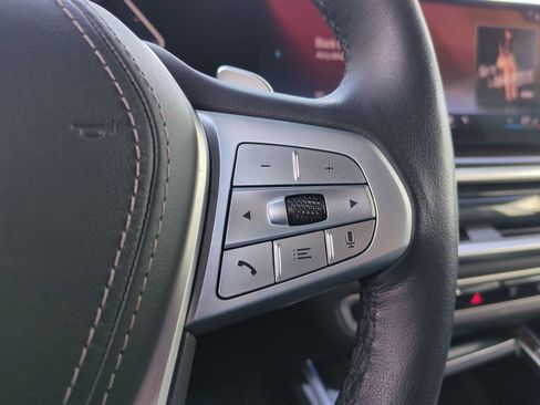 Certified 2024 BMW X7 xDrive40i image 19