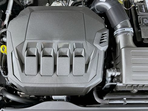 New 2025 Audi Q3 2.0T Premium image 12