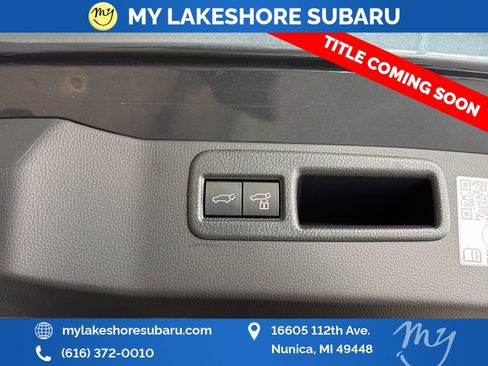 Used 2024 Toyota Venza XLE image 27