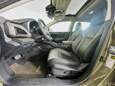 Used 2025 Subaru Outback Onyx Edition AWD/4WD image 13