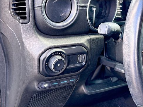 Used 2023 Jeep Wrangler Unlimited Sahara w/ Cold Weather Group image 11