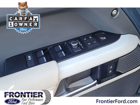 Used 2022 Land Rover Defender 110 SE image 15