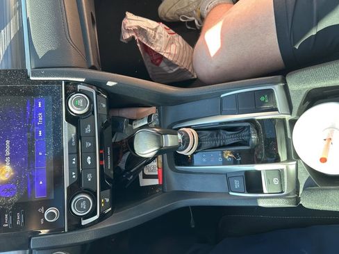 Used 2019 Honda Civic EX image 4