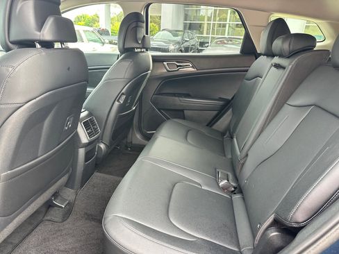Certified 2023 Kia Sportage EX AWD/4WD image 8