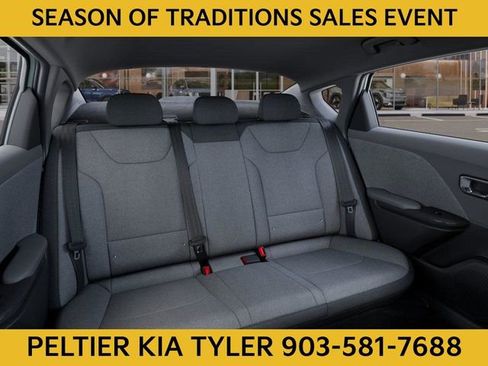 New 2025 Kia K4 LXS image 16