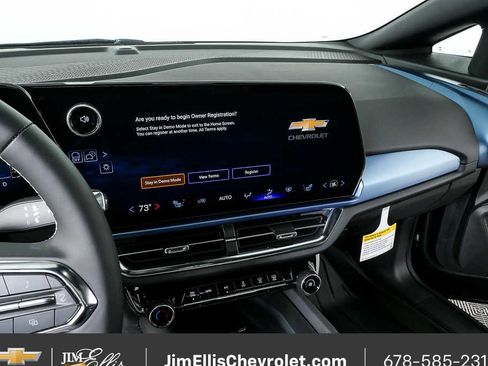 New 2026 Chevrolet Equinox EV LT image 12