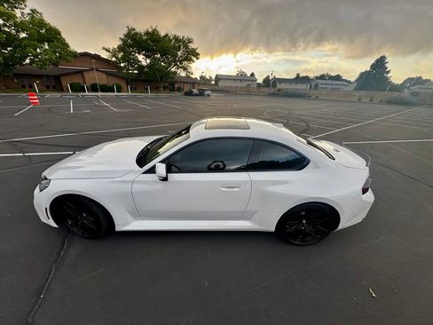 Used 2024 BMW M2 w/ Lighting Package image 11