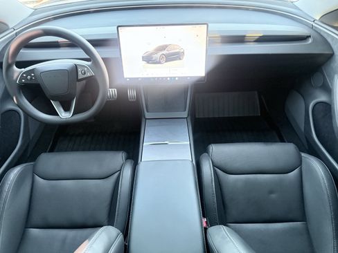 Used 2024 Tesla Model 3 Performance image 2