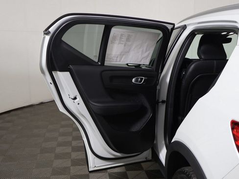 Used 2023 Volvo XC40 B5 Plus w/ Protection Package Premier AWD/4WD image 24