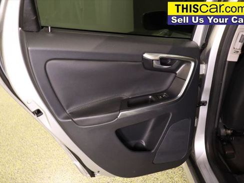 Used 2015 Volvo XC60 T6 image 27