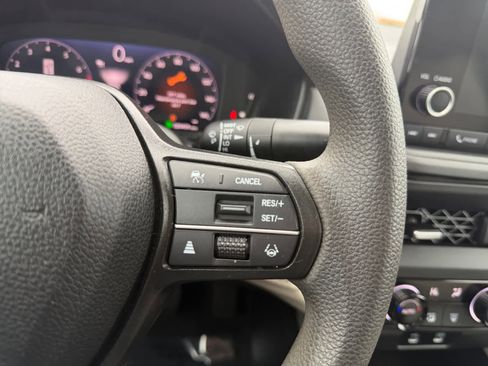 Used 2023 Honda Accord EX image 22