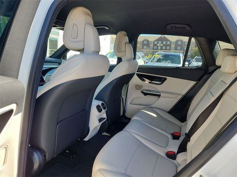 New 2025 Mercedes-Benz GLC 300 4MATIC image 13