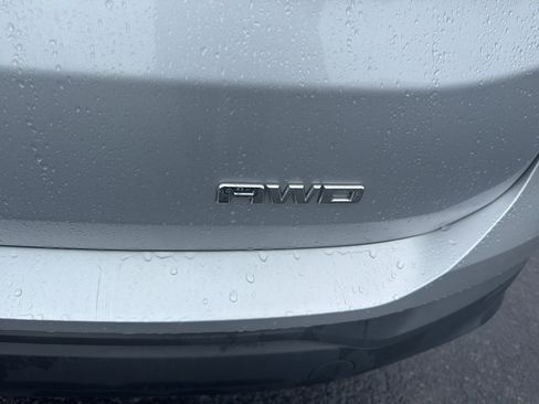 Used 2021 GMC Terrain SLE w/ Driver Convenience Package AWD/4WD image 4