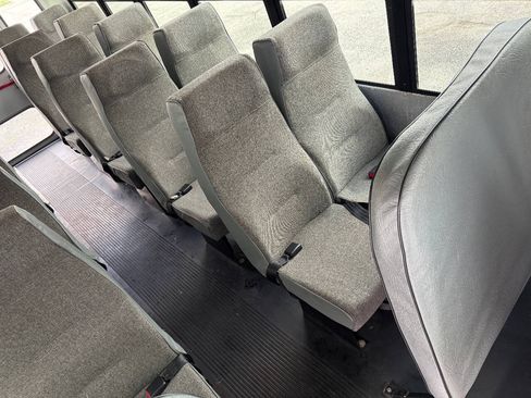 Used 2004 Chevrolet Express 3500 w/ School Bus Package RWD image 40