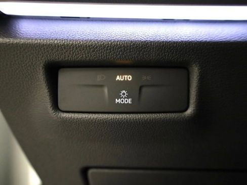 New 2026 Volkswagen Tiguan SE AWD/4WD image 28