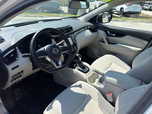 Used 2022 Nissan Rogue Sport SL image 14