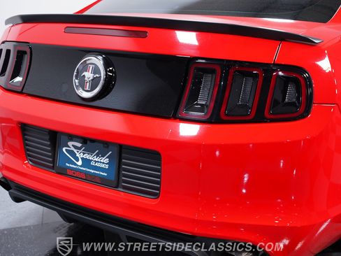Used 2013 Ford Mustang Boss 302 w/ Boss 302 Accessory Pkg RWD image 21