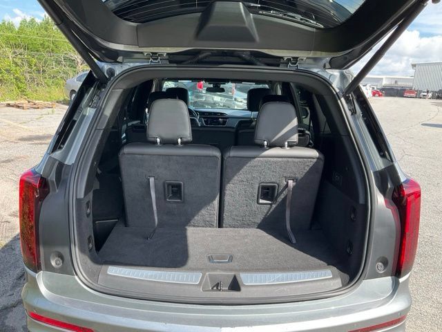 Used 2024 Cadillac XT6 Luxury FWD image 19