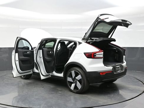 Used 2023 Volvo C40 P8 Recharge Ultimate w/ Protection Package Premier AWD/4WD image 45