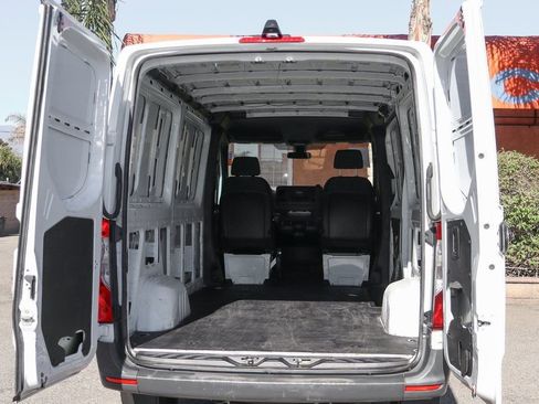 Used 2021 Mercedes-Benz Sprinter 1500 image 8