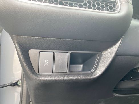 New 2026 Honda HR-V EX-L image 25