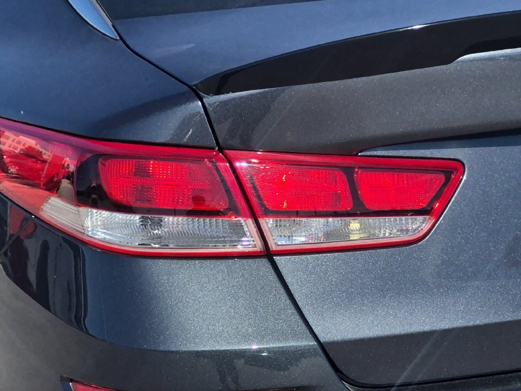 Used 2020 Kia Optima LX FWD image 26