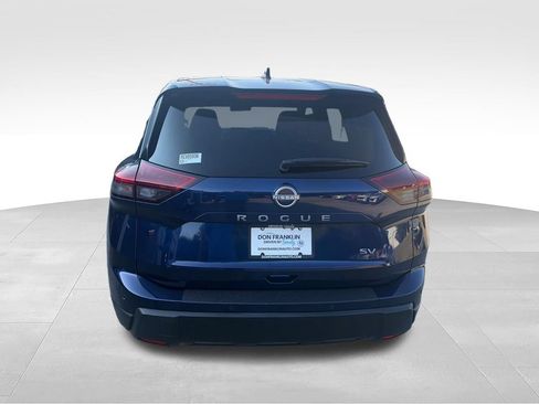Used 2024 Nissan Rogue SV FWD image 4