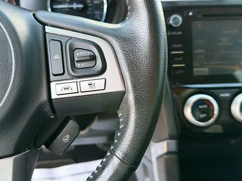 Used 2018 Subaru Forester 2.5i Touring w/ Popular Package #3B AWD/4WD image 36