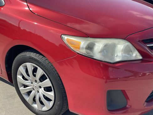 Used 2013 Toyota Corolla LE FWD image 11