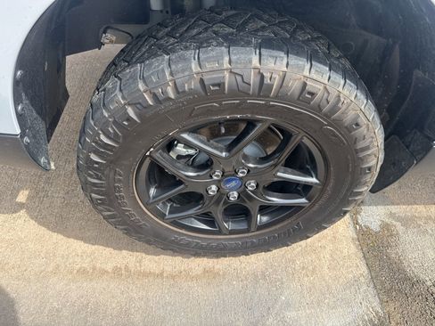 Used 2025 Ford Maverick XL image 9