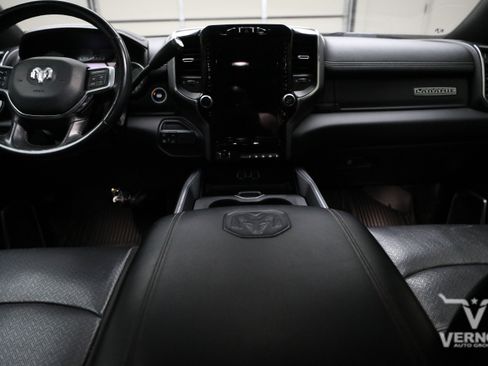 Used 2022 RAM 2500 Laramie w/ Night Edition AWD/4WD image 13