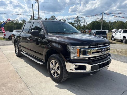 Used 2019 Ford F150 XLT w/ Equipment Group 302A Luxury AWD/4WD image 3