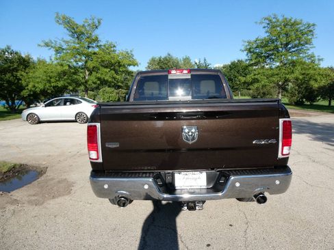 Used 2017 RAM 1500 Laramie w/ Convenience Group AWD/4WD image 6