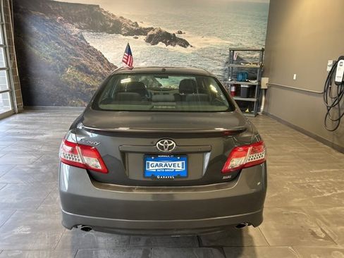 Used 2011 Toyota Camry SE image 32