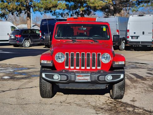 Used 2022 Jeep Wrangler Unlimited Sahara w/ Cold Weather Group image 5