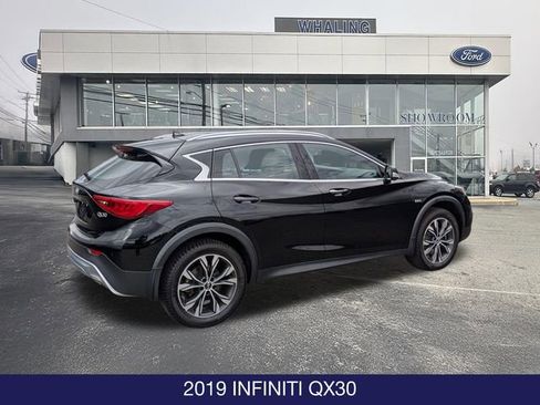 Used 2019 INFINITI QX30 AWD image 8