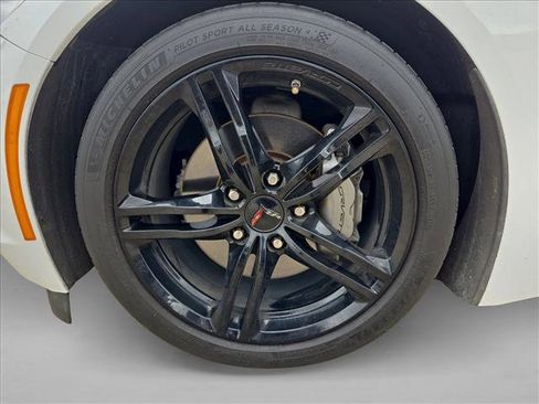 Used 2016 Chevrolet Corvette Stingray Coupe w/ Carbon Flash Badge Package image 16